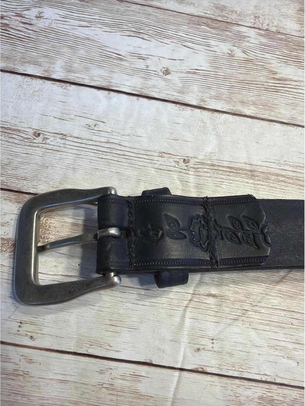 Black Tooled Genuine Leather Belt Large - Picture 4 of 6
